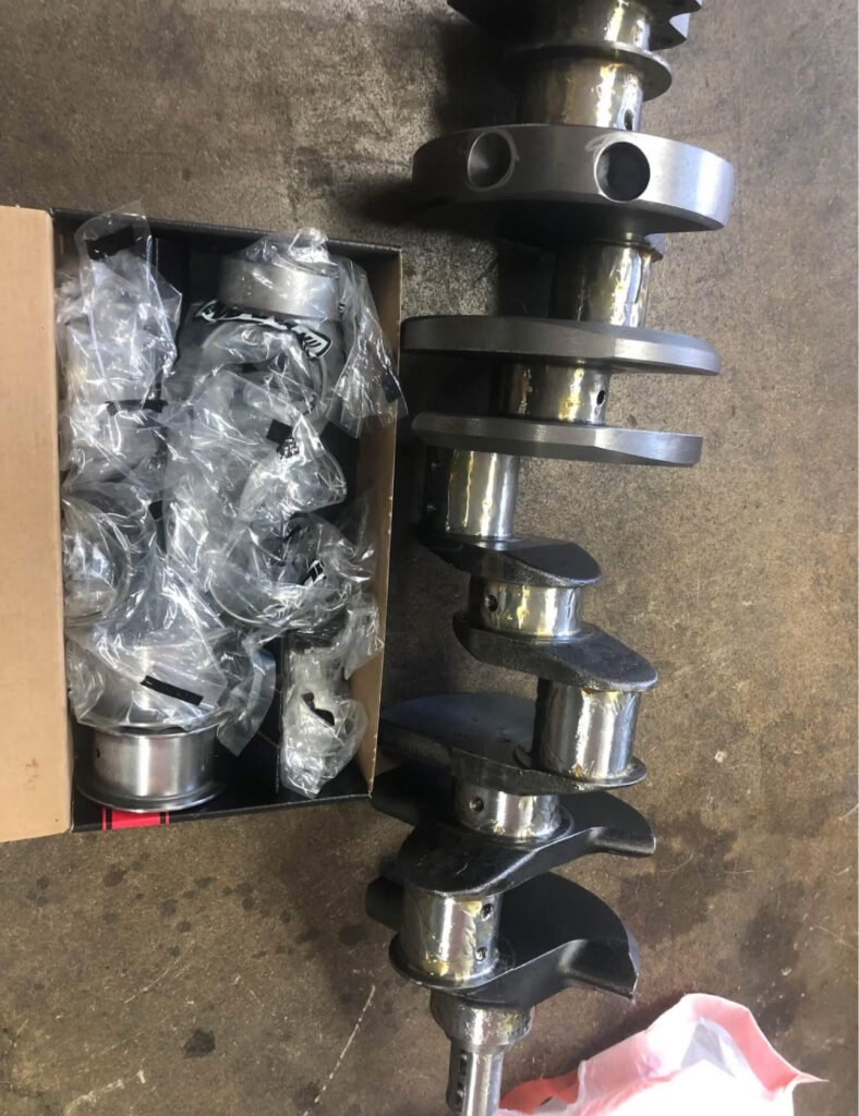 New Summit 5.7 SBC  Crankshaft W/ STD. main bearing set