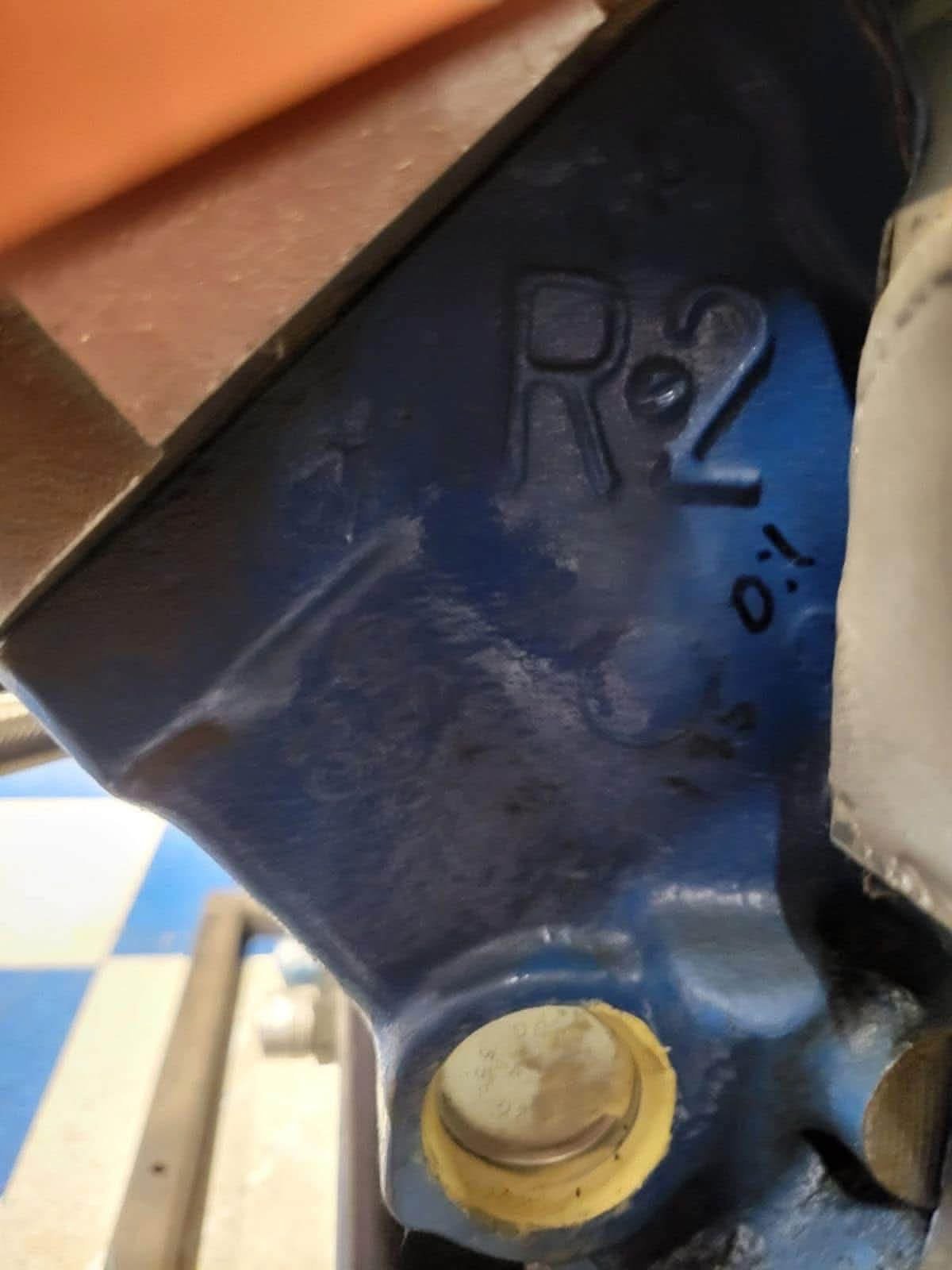 358 R2 W8 Motor - Image 7