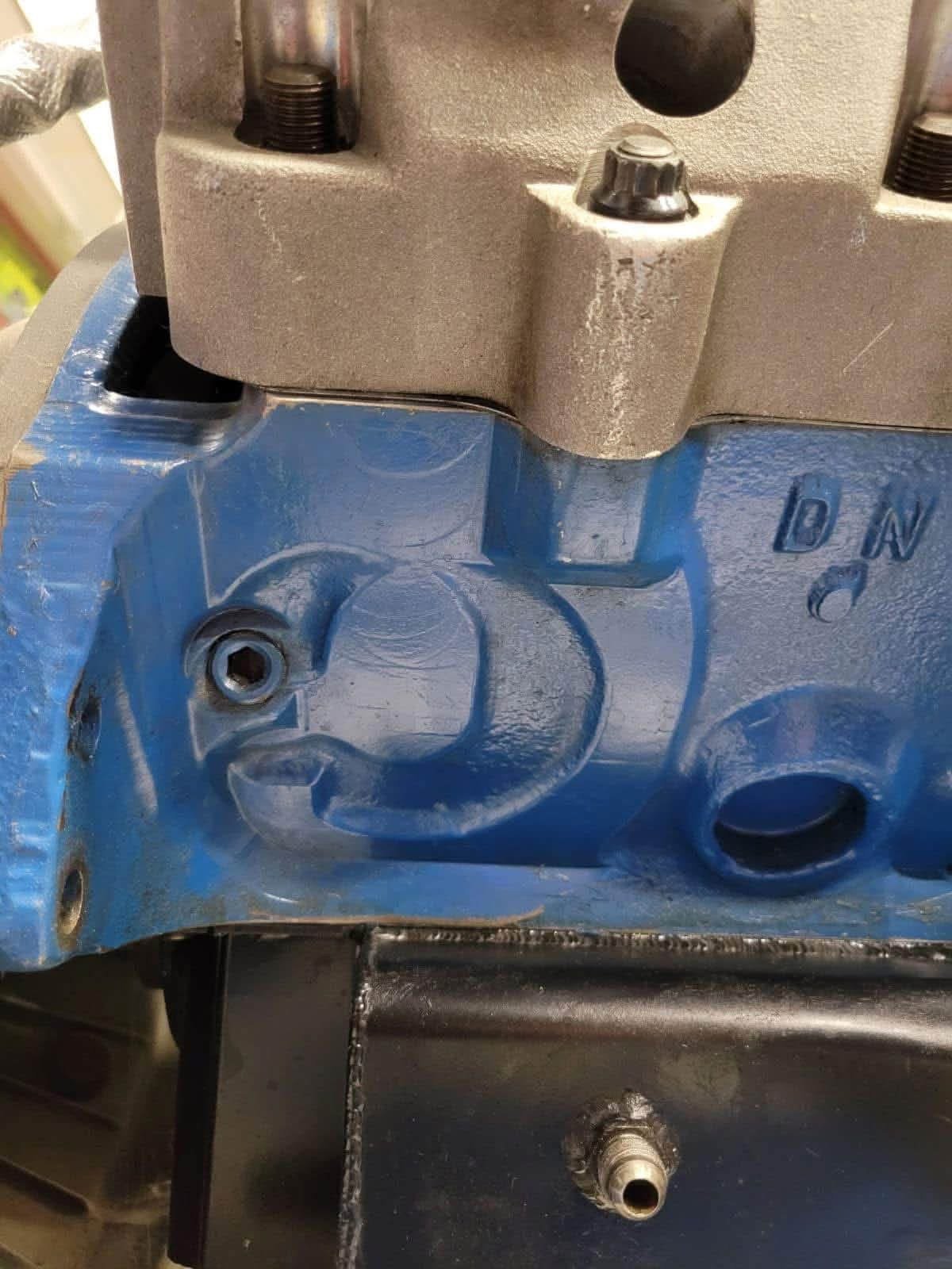 358 R2 W8 Motor - Image 8